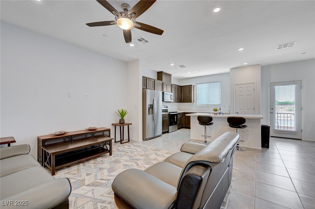 6515 Taffrail Avenue Property Photo 4