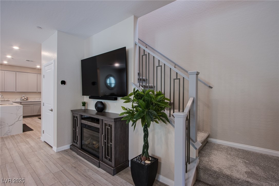 519 Sonoma Range Street Property Photo 13