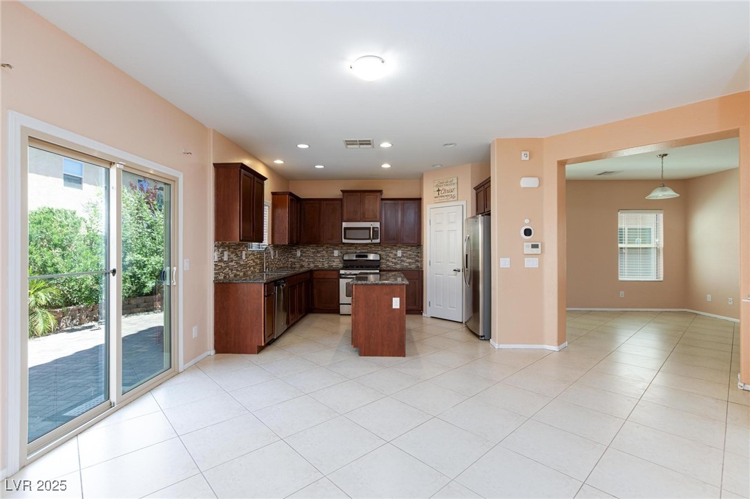 6736 Prairie Dusk Drive Property Photo 10