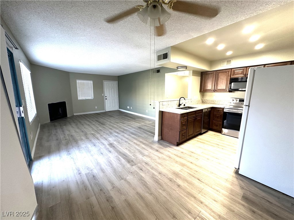 1575 West Warm Springs Road 413 Property Photo 1