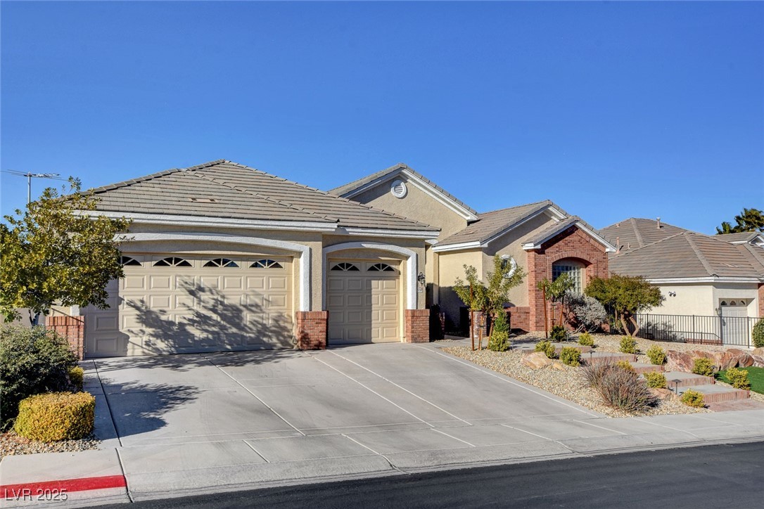 10728 Elm Ridge Avenue Property Photo 1