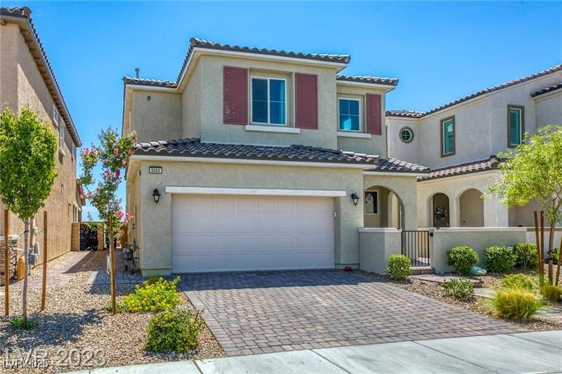 8060 Skye Dragon Street Property Photo 1