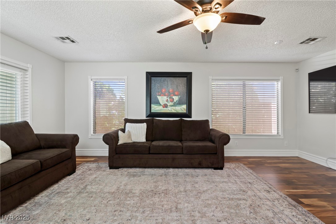 968 Painted Pony Drive Property Photo 4