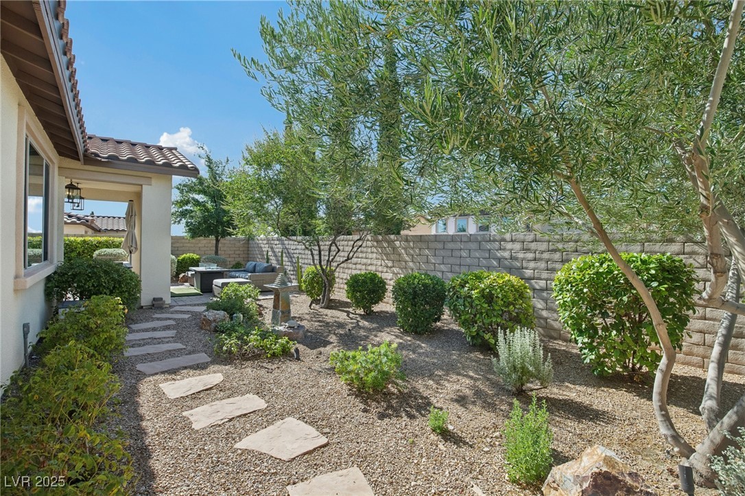 12231 Monument Hill Avenue Property Photo 46