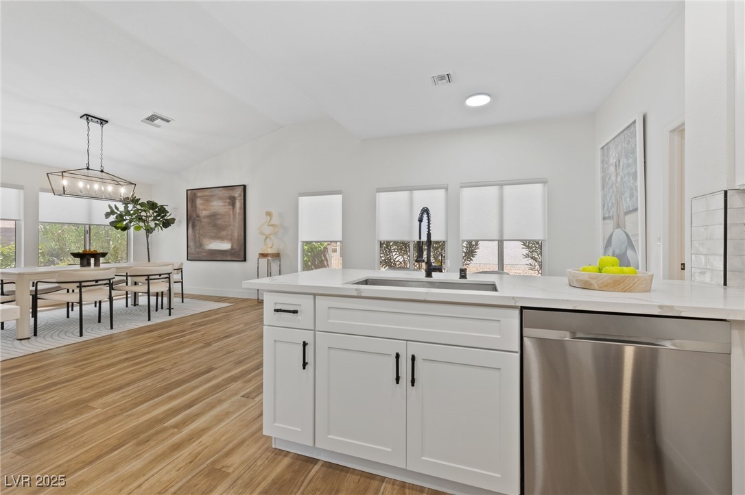 8517 Bayland Drive Property Photo 8