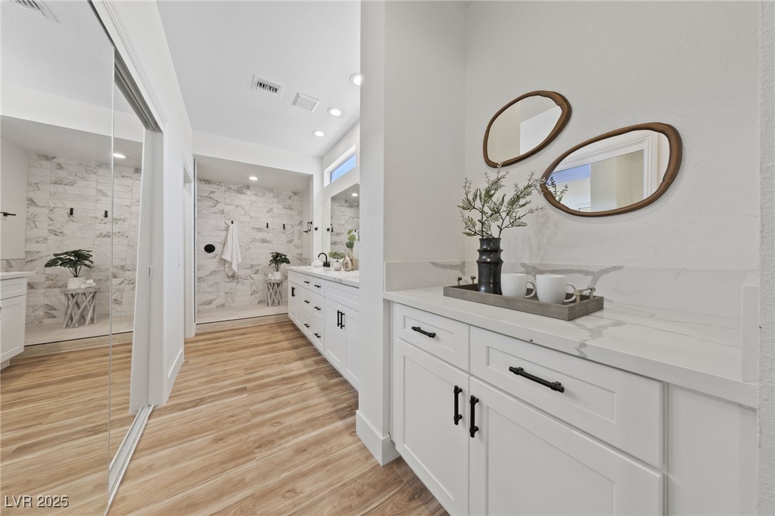 8517 Bayland Drive Property Photo 14