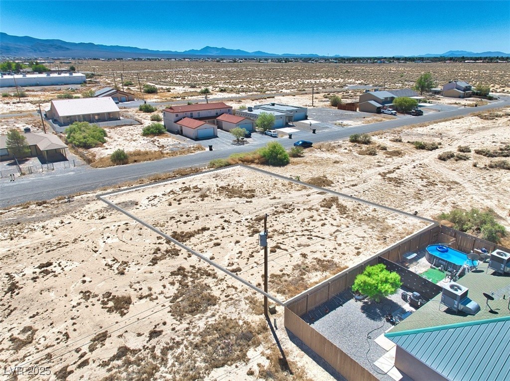 1970 Sycamore Avenue Property Photo 6