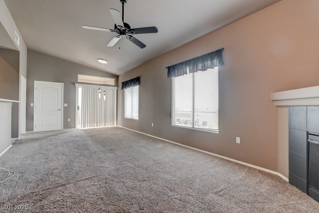 2305 West Horizon Ridge Parkway 223 Property Photo 3