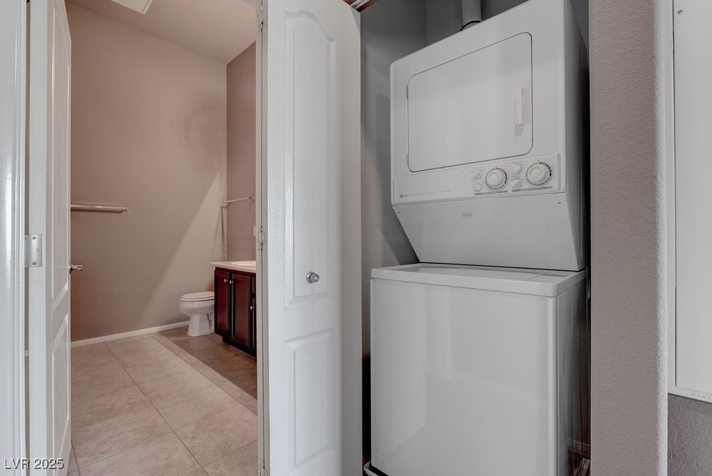 2305 West Horizon Ridge Parkway 223 Property Photo 23