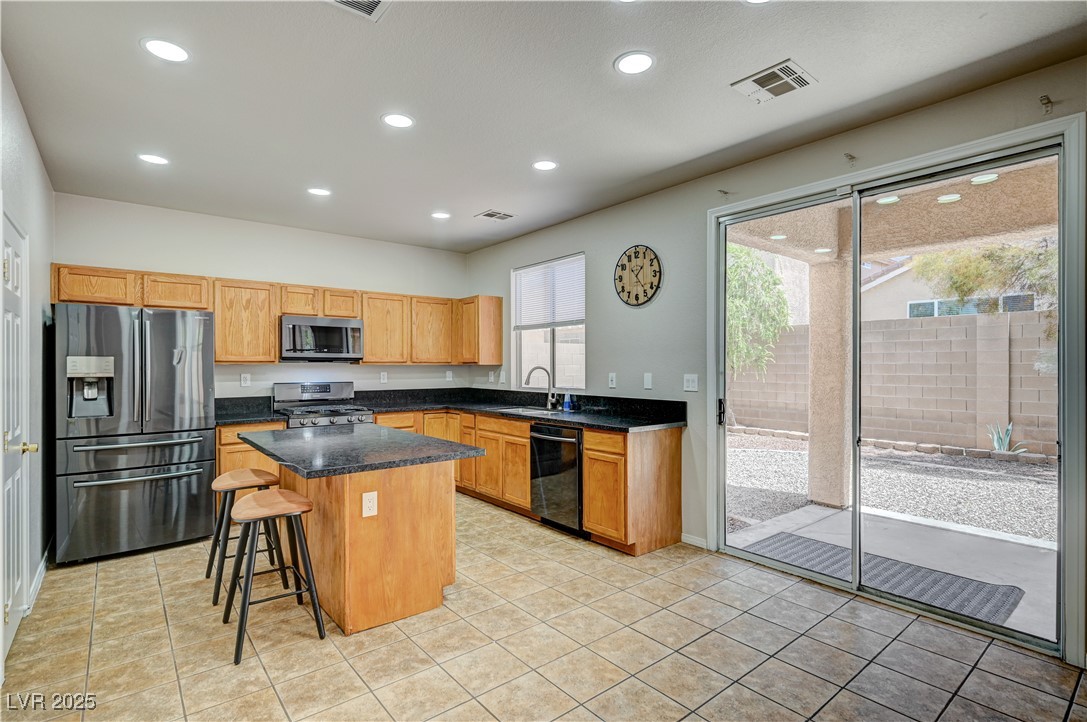 999 Pecos River Avenue Property Photo 8