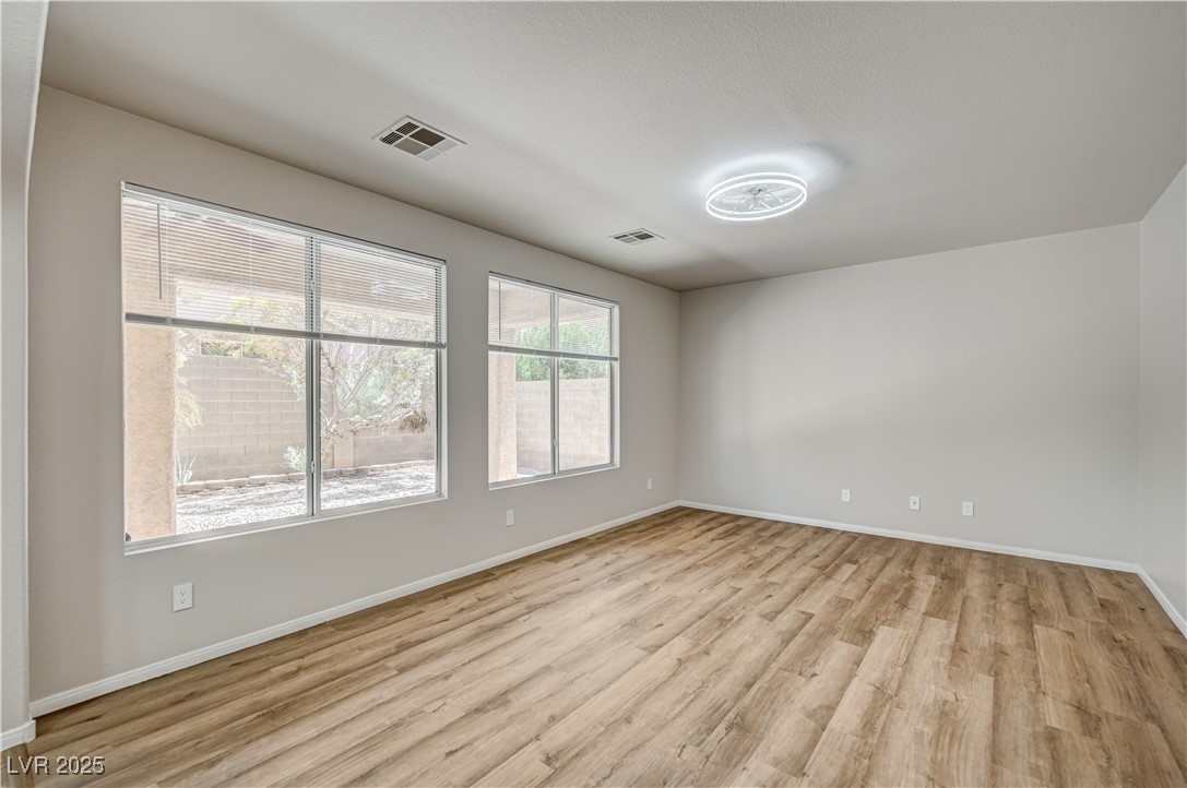 999 Pecos River Avenue Property Photo 19