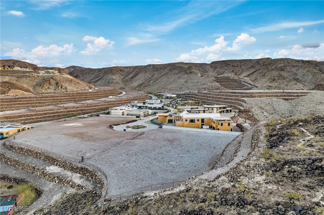 25 Sanctuary Peak Court Property Photo 1