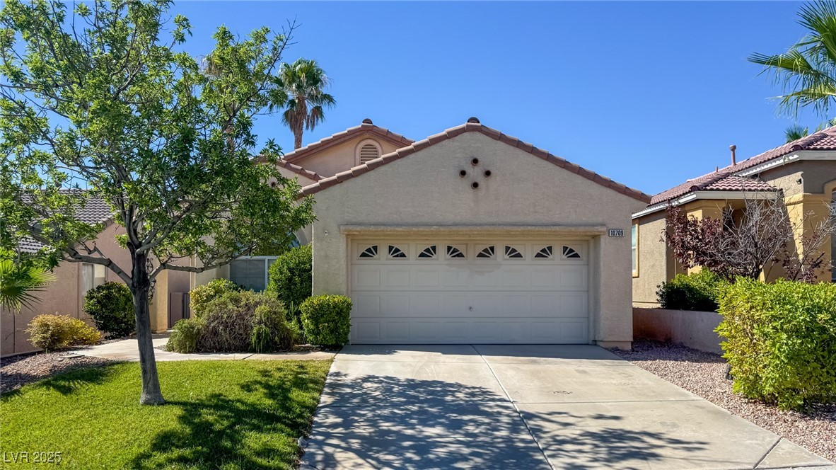 10709 Windrose Point Avenue Property Photo 1