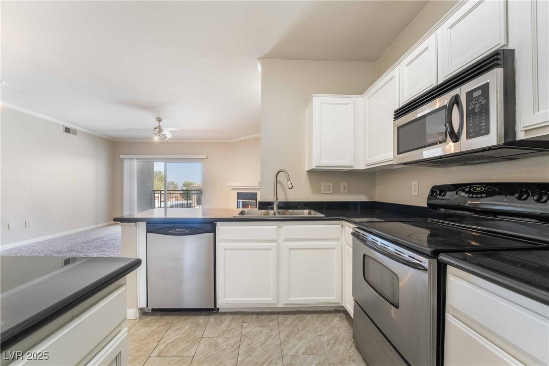 2900 Sunridge Heights Parkway 628 Property Photo 4
