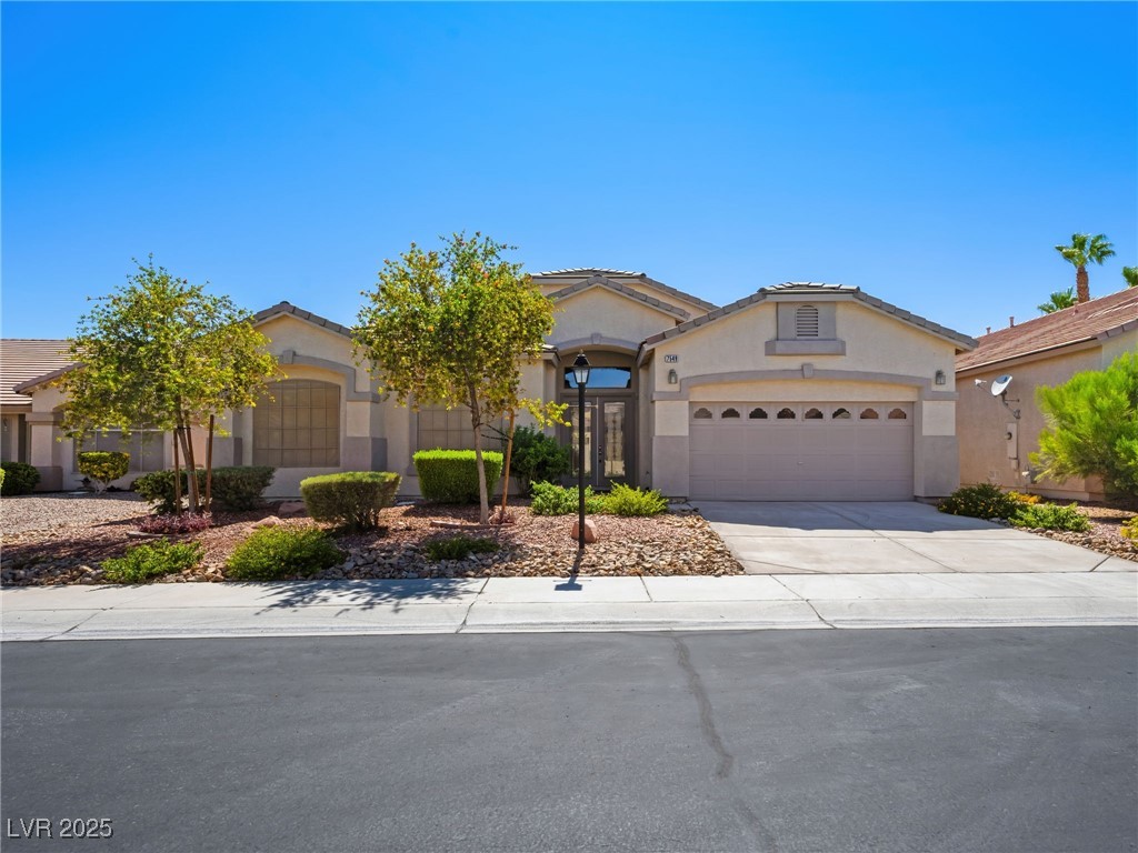 7549 Evening Falls Drive Property Photo 1