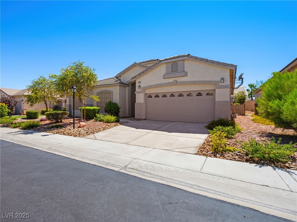 7549 Evening Falls Drive Property Photo 2