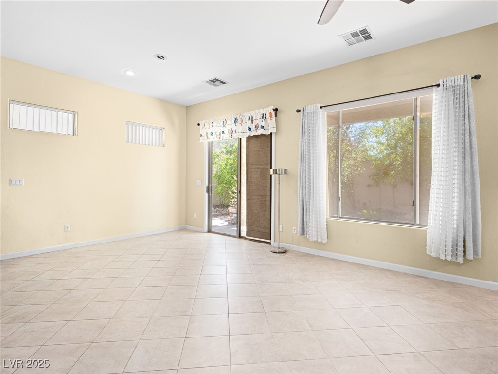 7549 Evening Falls Drive Property Photo 21