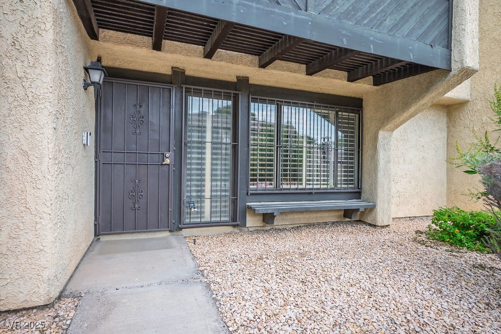 4567 Kenmare Way Property Photo 1