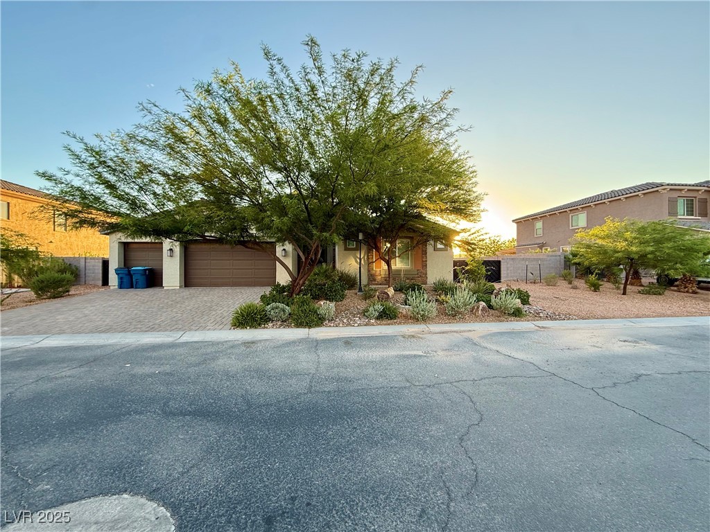 3821 River Heights Lane Property Photo 1