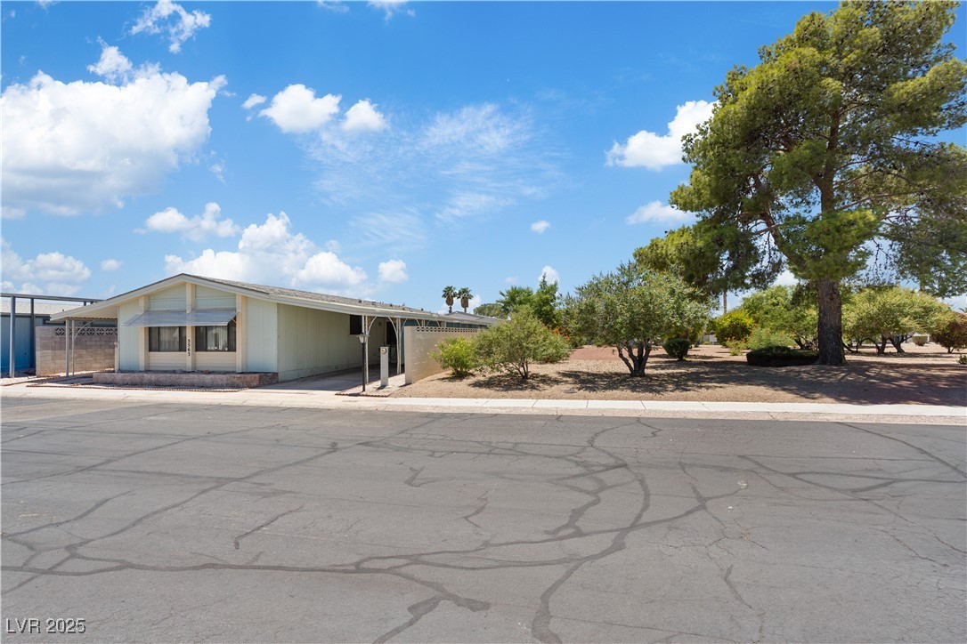 5563 Petaca Road Property Photo 1