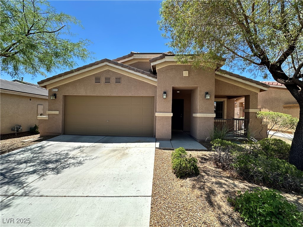 8111 BUFFALO RANCH Avenue