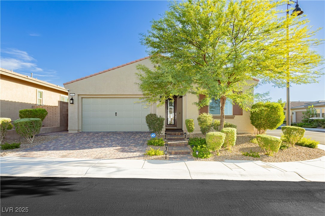 461 Arches Park Avenue Property Photo 1