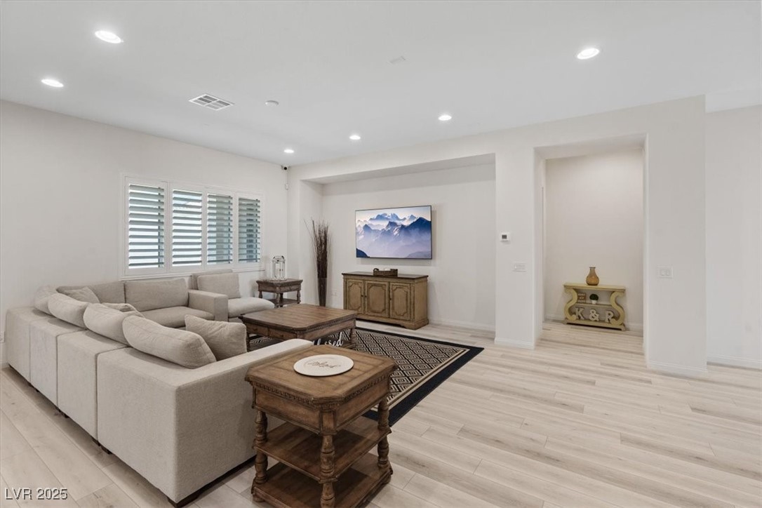 5851 Slate Rock Court Property Photo 7