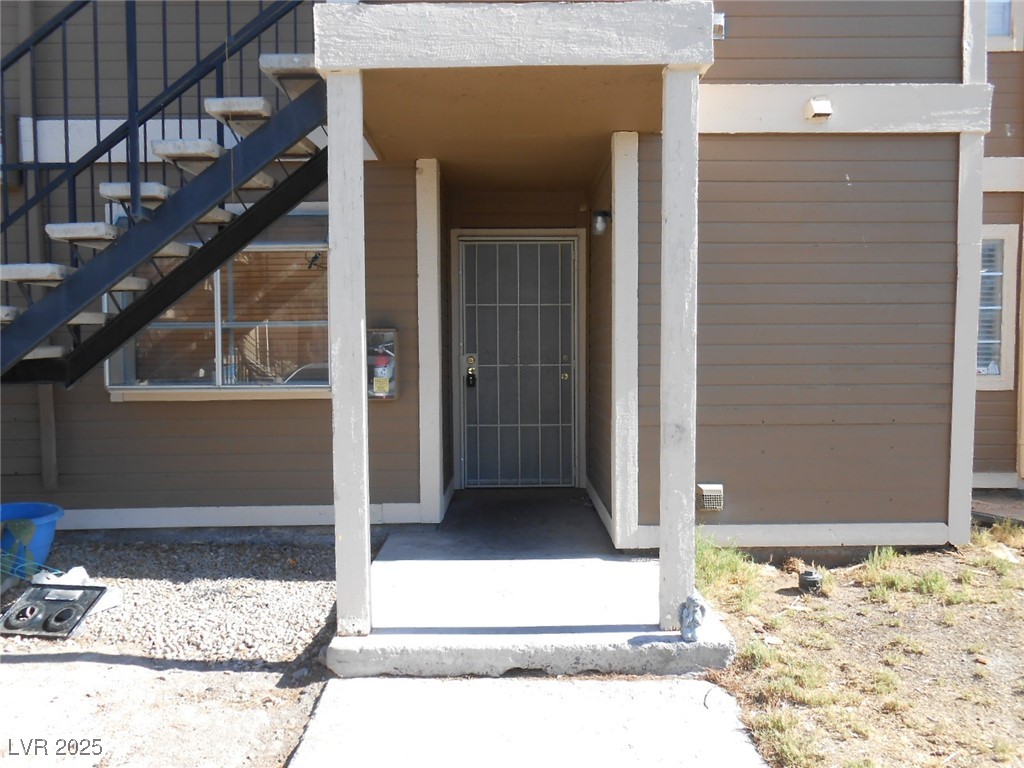 4720 Krissylouise Way B Property Photo 1