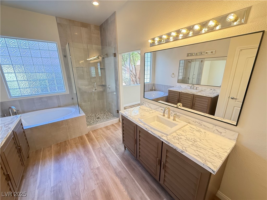 10657 Sapphire Vista Avenue Property Photo 13