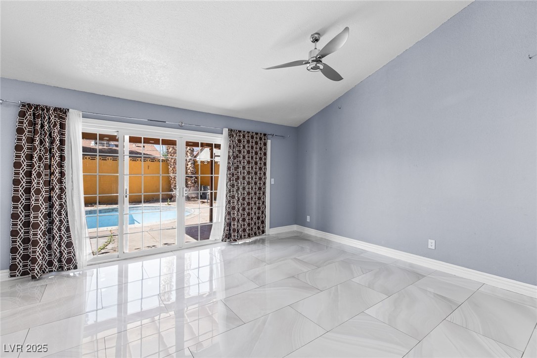 3999 Meadow Grove Avenue Property Photo 1
