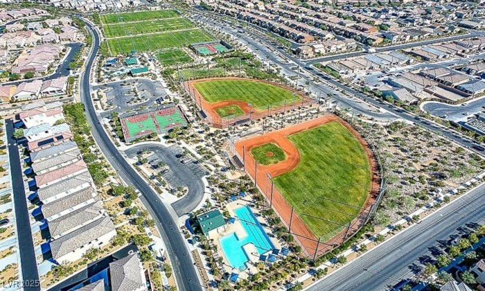 2765 Via Napoli Property Photo 28