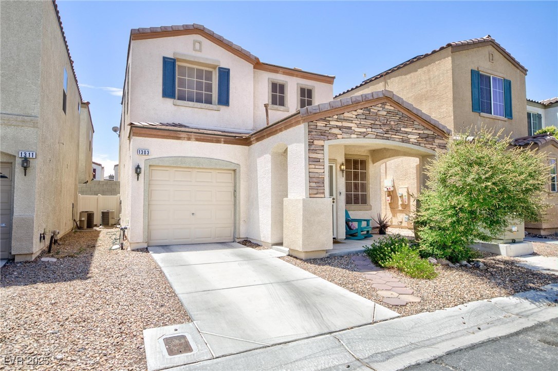 1303 Horizon Village Avenue Property Photo 1