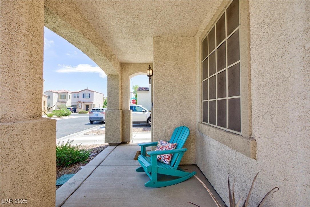 1303 Horizon Village Avenue Property Photo 4