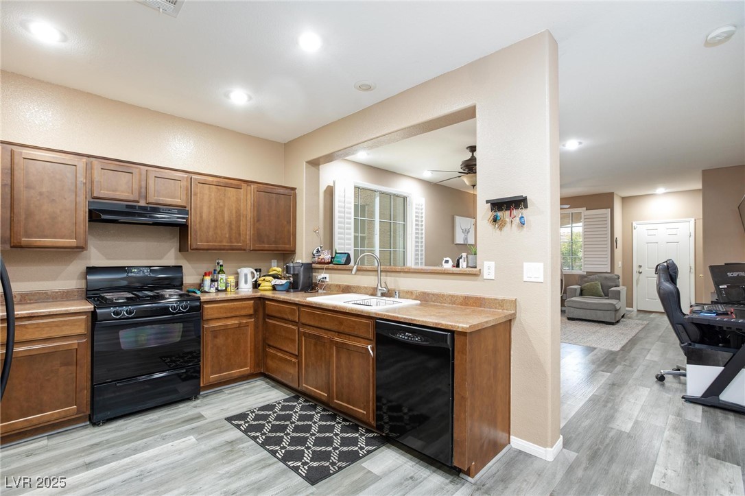 1303 Horizon Village Avenue Property Photo 10