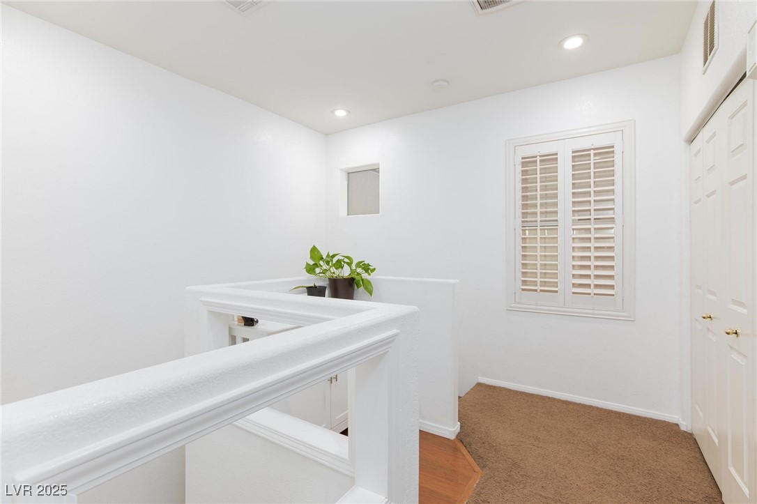 1303 Horizon Village Avenue Property Photo 14