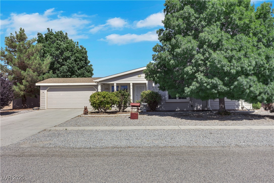 3191 Cedarwood Street Property Photo 2