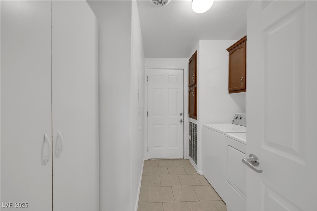 3191 Cedarwood Street Property Photo 27