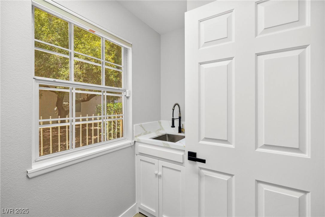 5000 Burr Oak Drive Property Photo 25