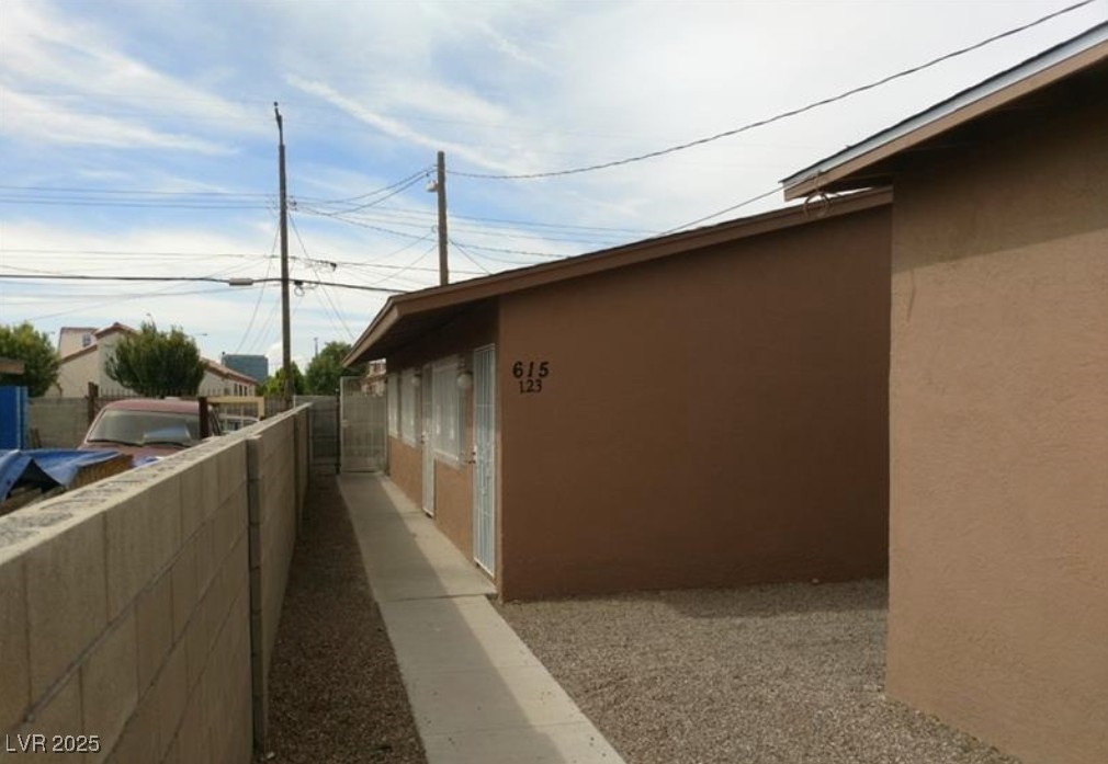 615 Harrison Avenue Property Photo 3