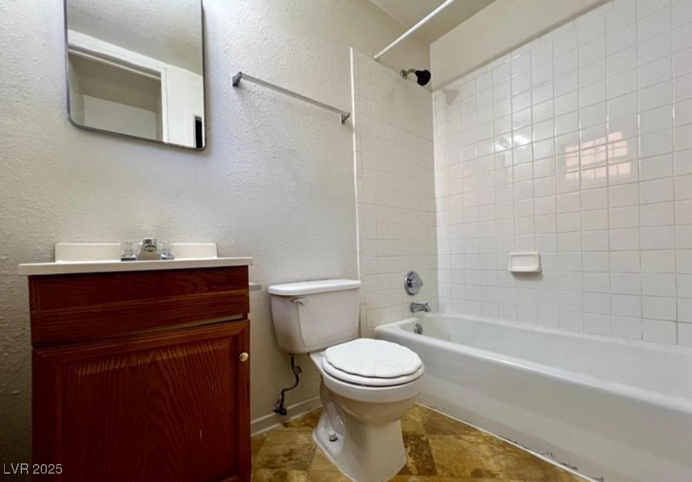 615 Harrison Avenue Property Photo 12