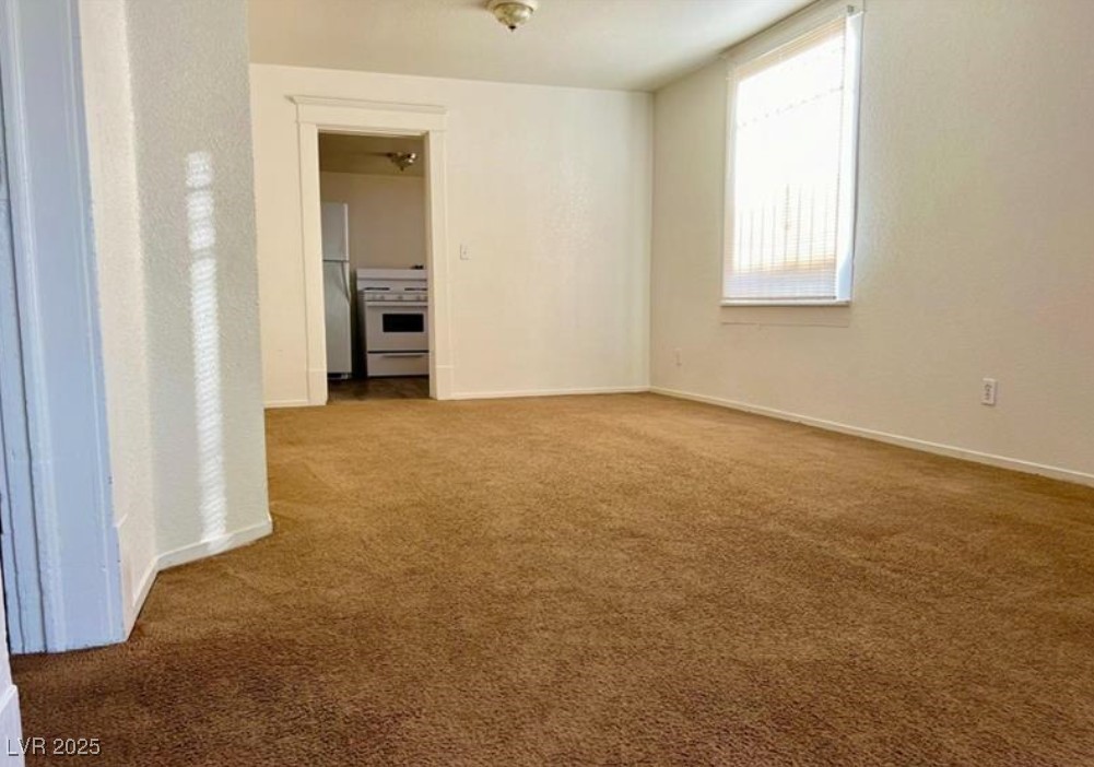 615 Harrison Avenue Property Photo 16