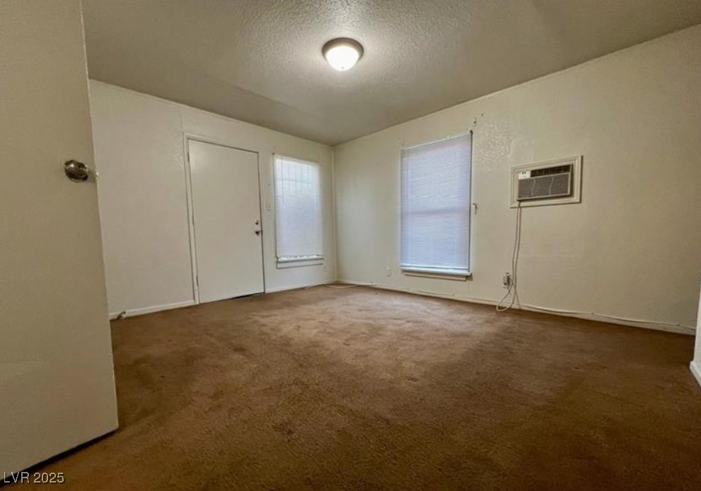 615 Harrison Avenue Property Photo 21
