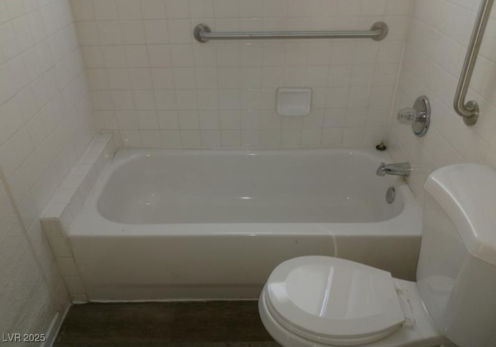 615 Harrison Avenue Property Photo 22