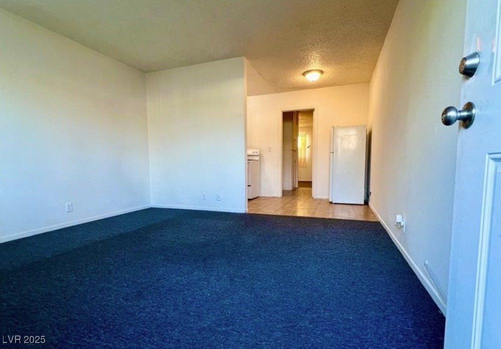 615 Harrison Avenue Property Photo 28