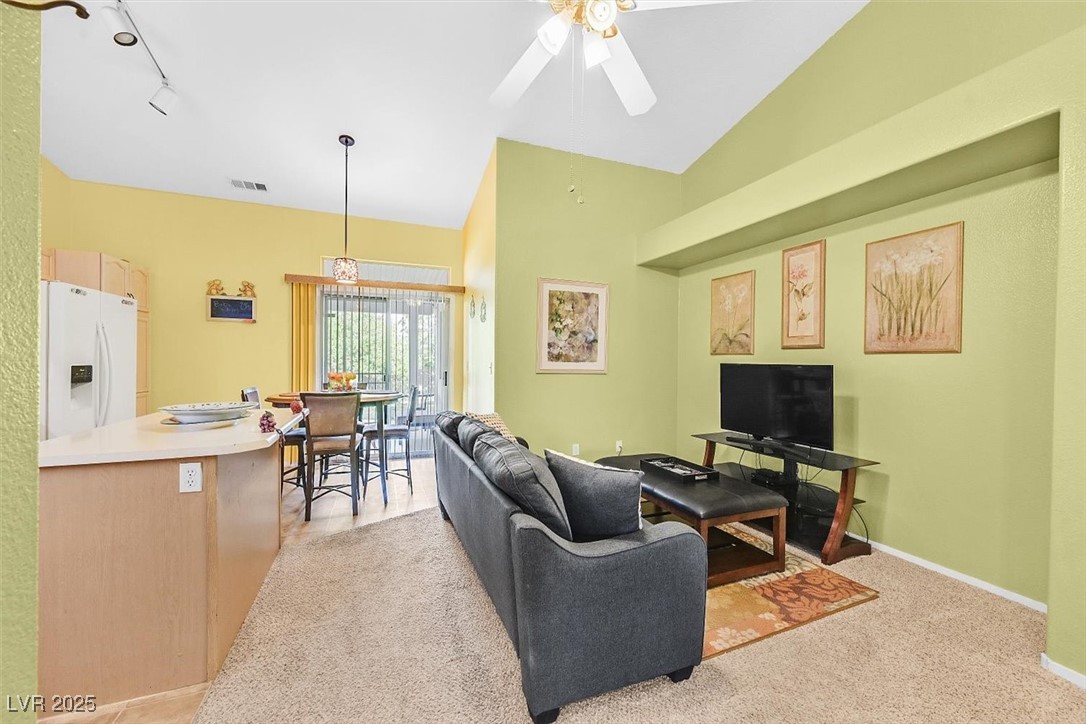 3430 Golden Sage Drive Property Photo 6
