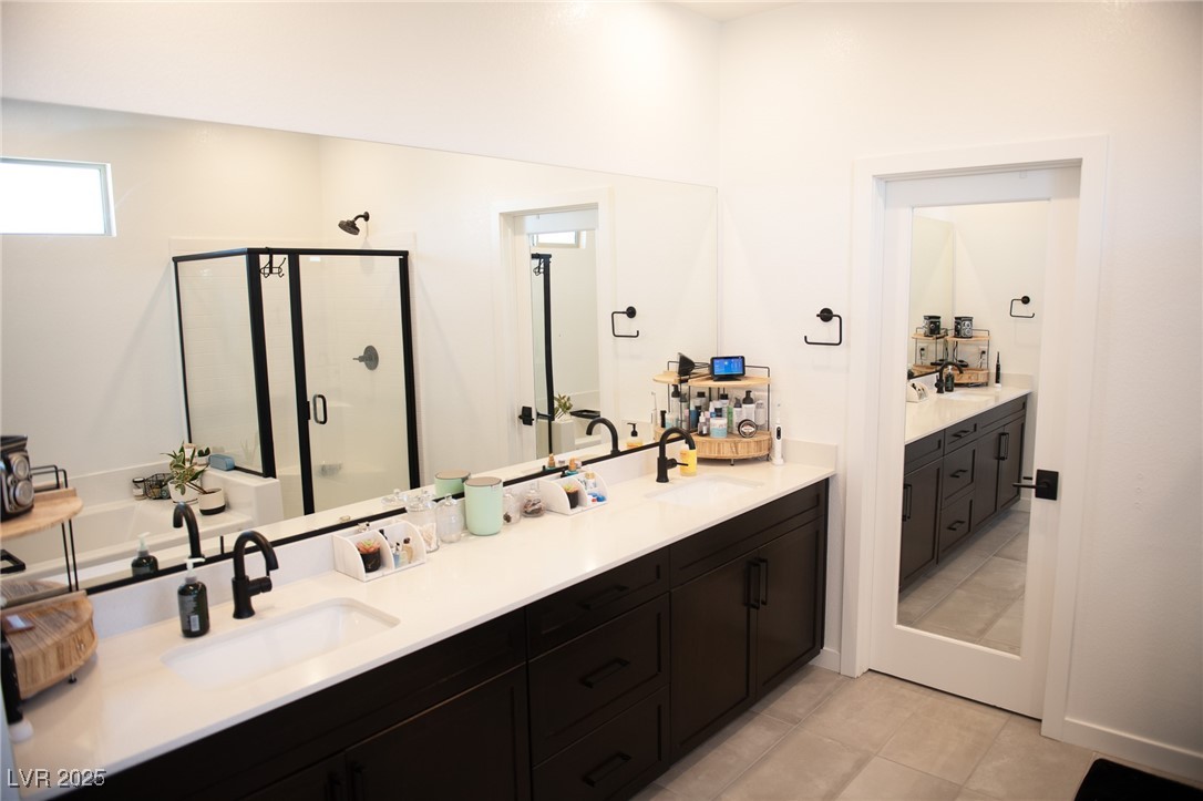 1305 Hudson Creek Place Property Photo 7