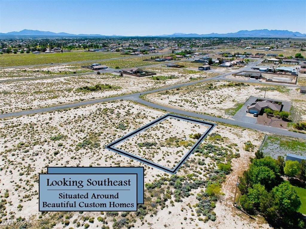 820 Gina Street Property Photo 4
