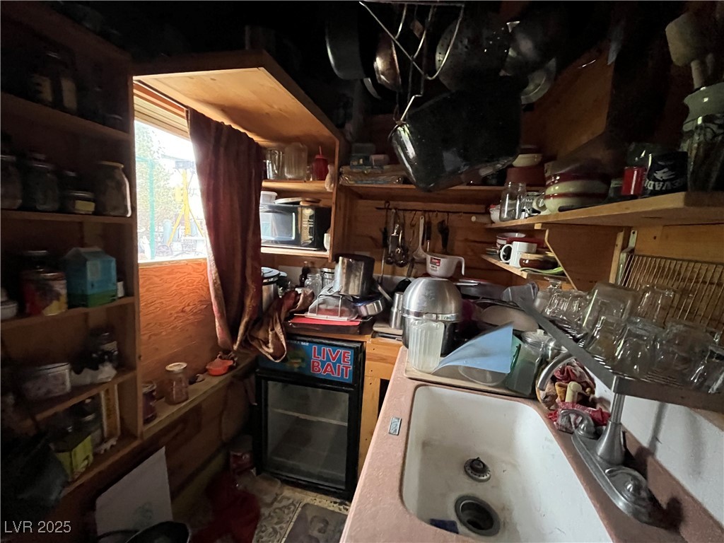 100 West Crook Avenue Property Photo 8