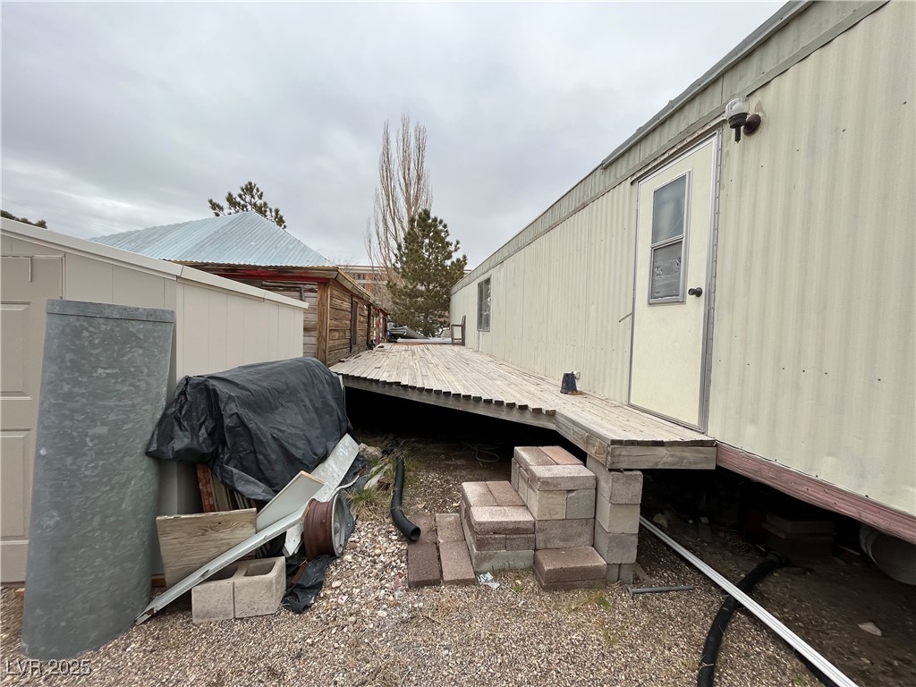 100 West Crook Avenue Property Photo 10