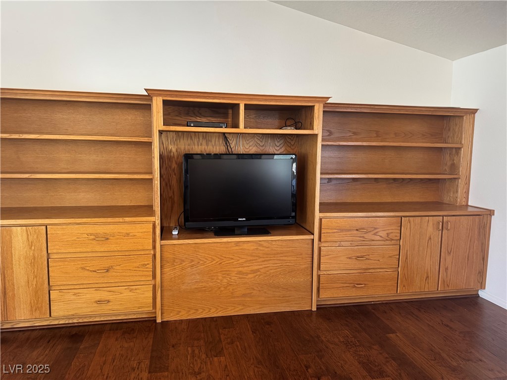 3720 South Newberry Avenue Property Photo 4
